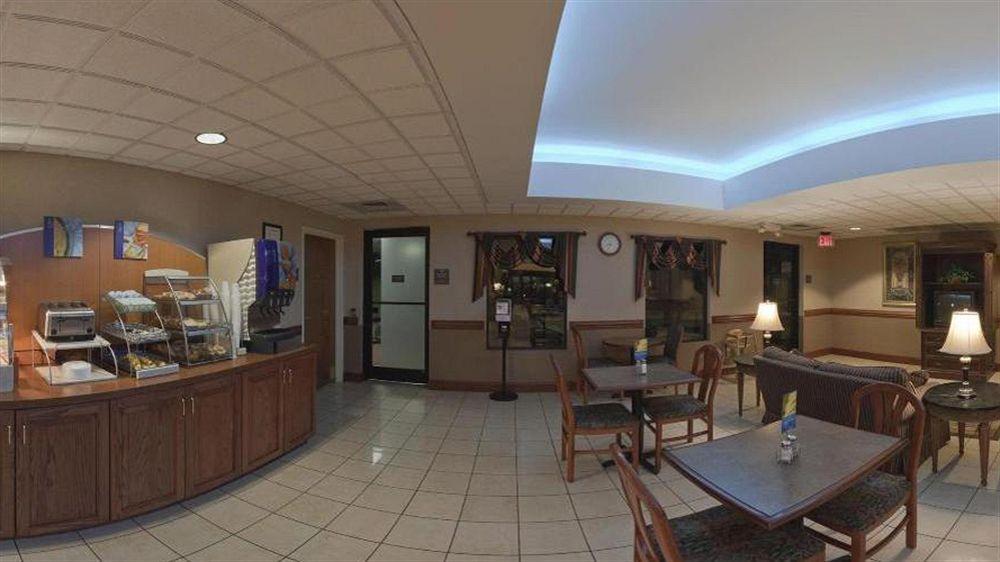 Holiday Inn Express Hotel & Suites Sanford By Ihg Интерьер фото