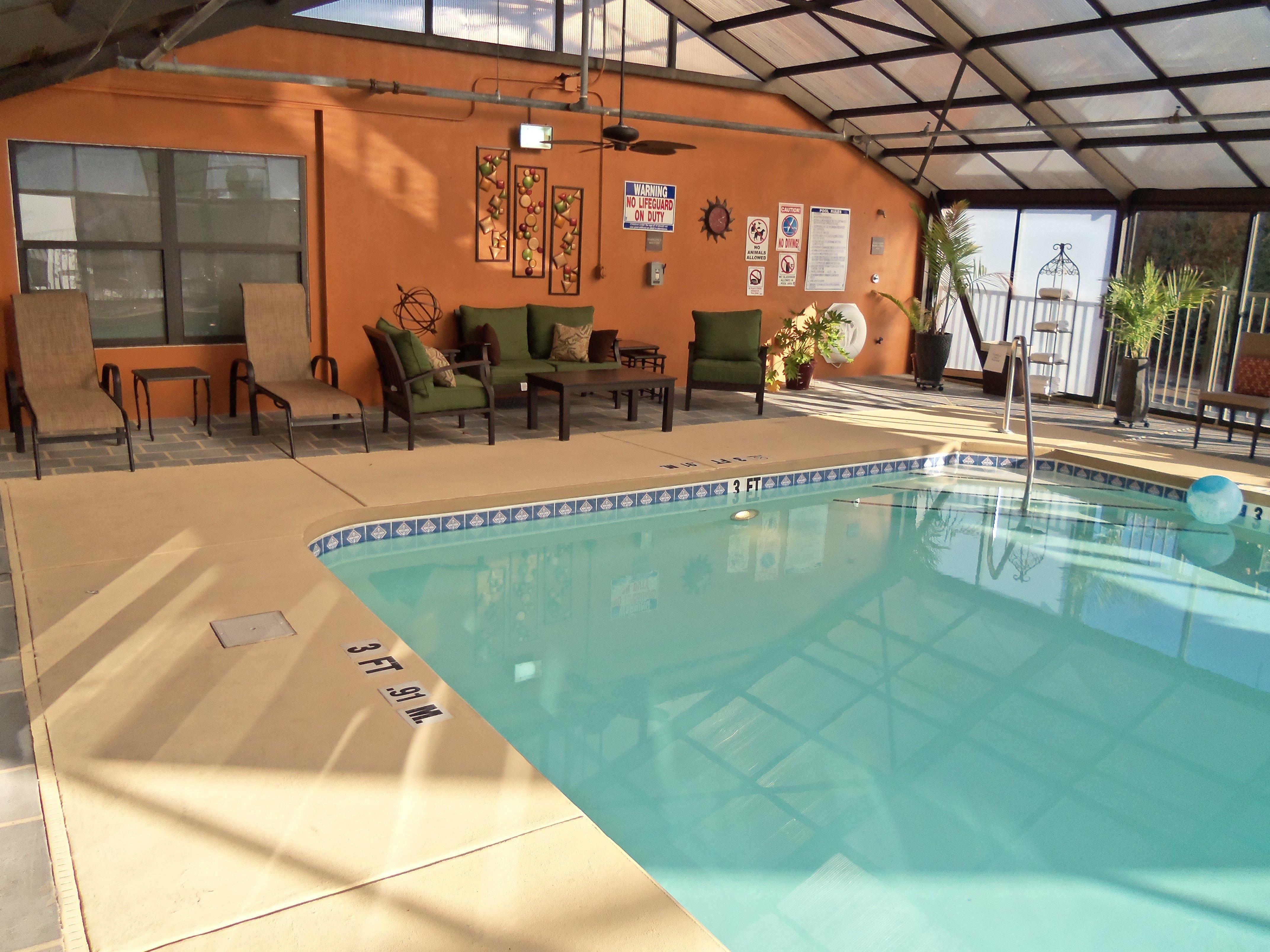 Holiday Inn Express Hotel & Suites Sanford By Ihg Экстерьер фото