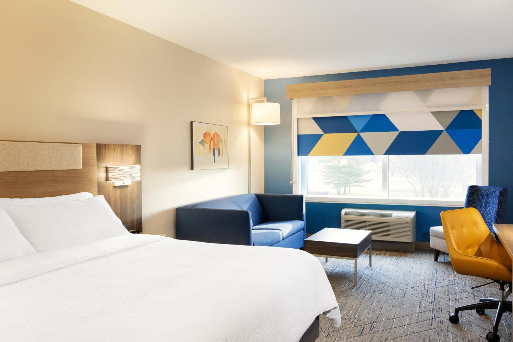 Holiday Inn Express Hotel & Suites Sanford By Ihg Экстерьер фото