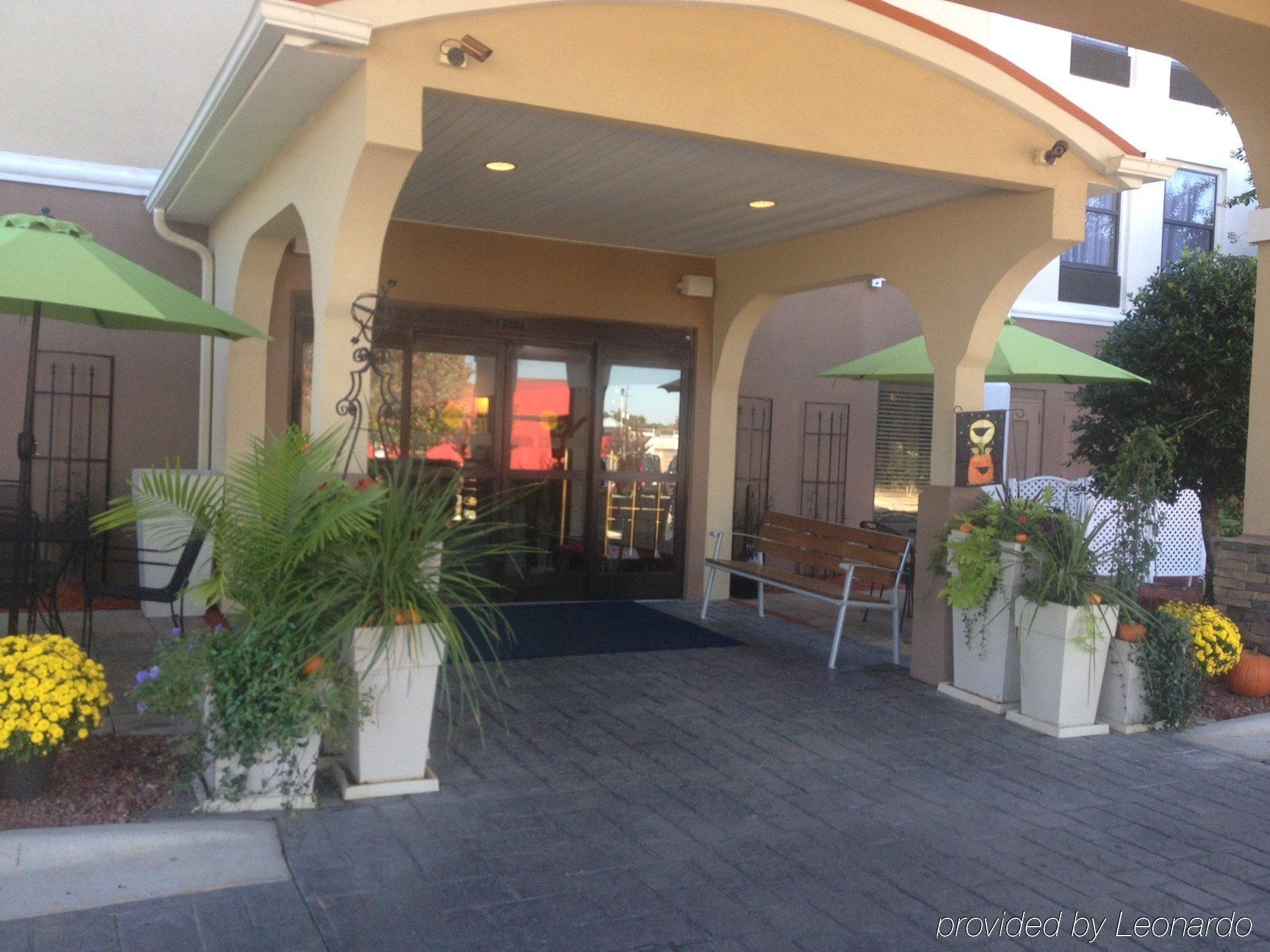 Holiday Inn Express Hotel & Suites Sanford By Ihg Экстерьер фото