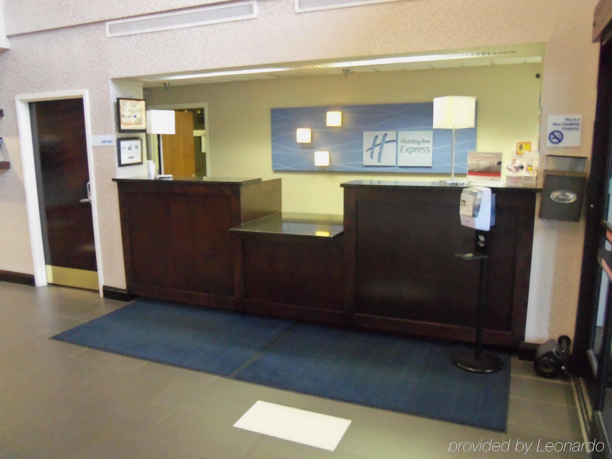 Holiday Inn Express Hotel & Suites Sanford By Ihg Экстерьер фото